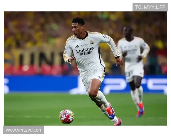 贝林厄姆皇马首季进球能力解析:顶级中场终结力来源 贝林厄姆皇马首季进球能力解析:顶级中场终结力来源