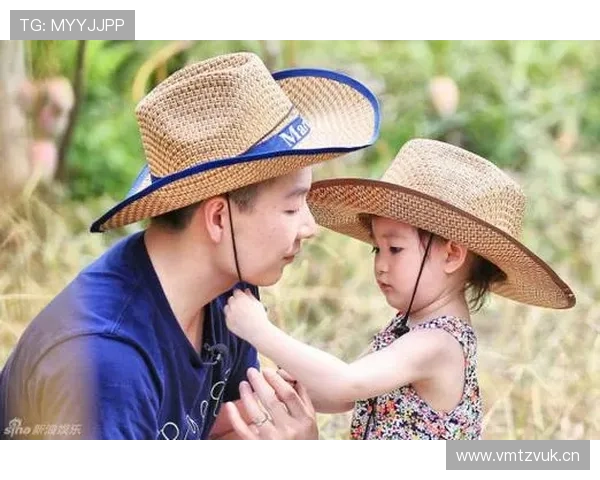 李小鹏一边低调养娃一边还是那种能把健身房当豪宅的人！